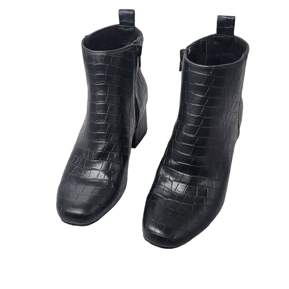 WOMEN'S Time and Tru Black Snake Skin Size 6 - Picture 1 of 11
